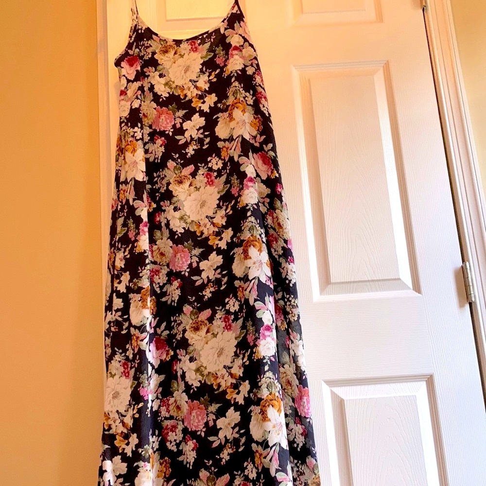 NWOT Shein adjustable spaghetti string floral maxi dress